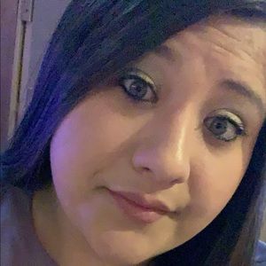 Meet your Posher, Carlisa